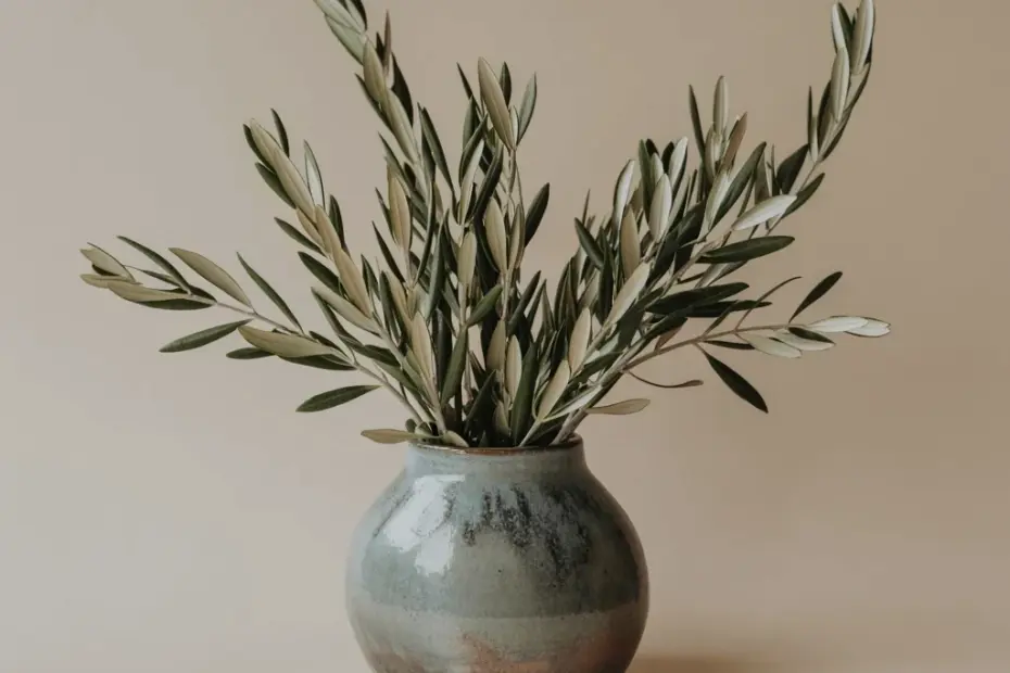 Spring Plant Stand Ideas for a Fresh Indoor Corner Display